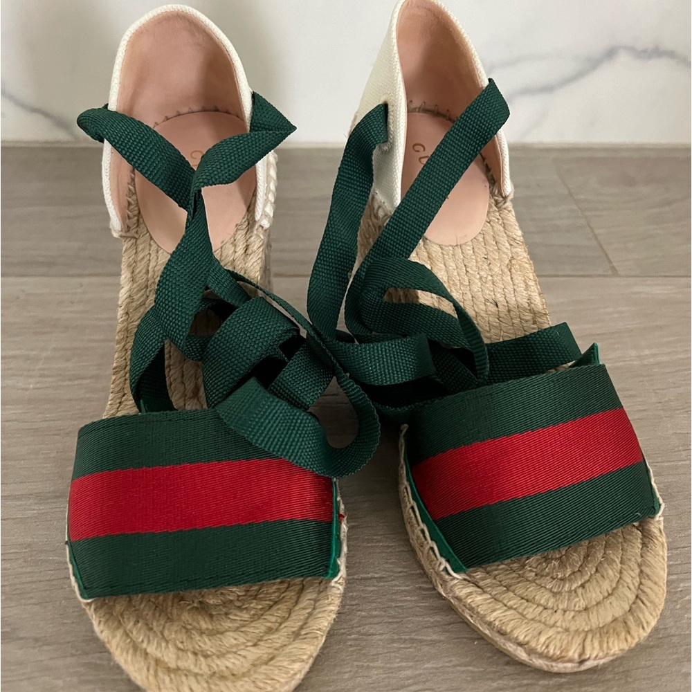 NWT Gucci Platform Espadrilles with dust bags and box, size 4.5.